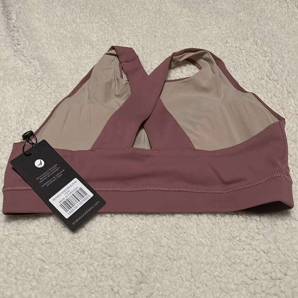 045EA.- Endeavor Athletic DRYFORCE® Sports Bra. Size Medium - Picture 5 of 5